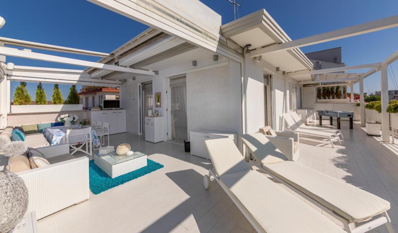 Magnifico appartamento Dominique Jesolo Lido Carraro Immobiliare Esterno foto