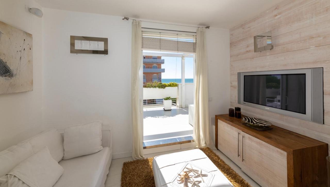 Magnifico appartamento Dominique Jesolo Lido Carraro Immobiliare Esterno foto